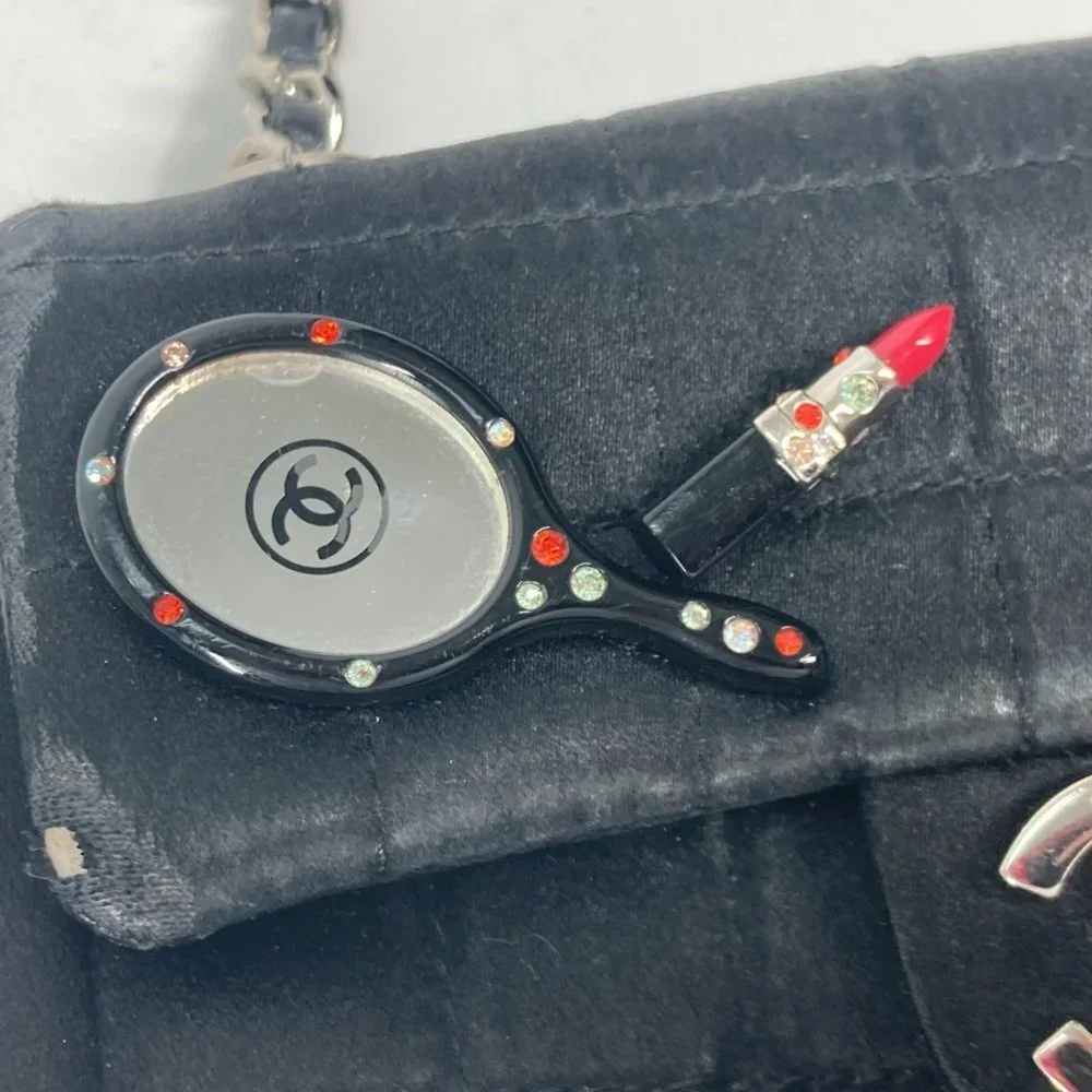 CHANEL Black Logo Pochette Shoulder Bag - Picture 6 of 13